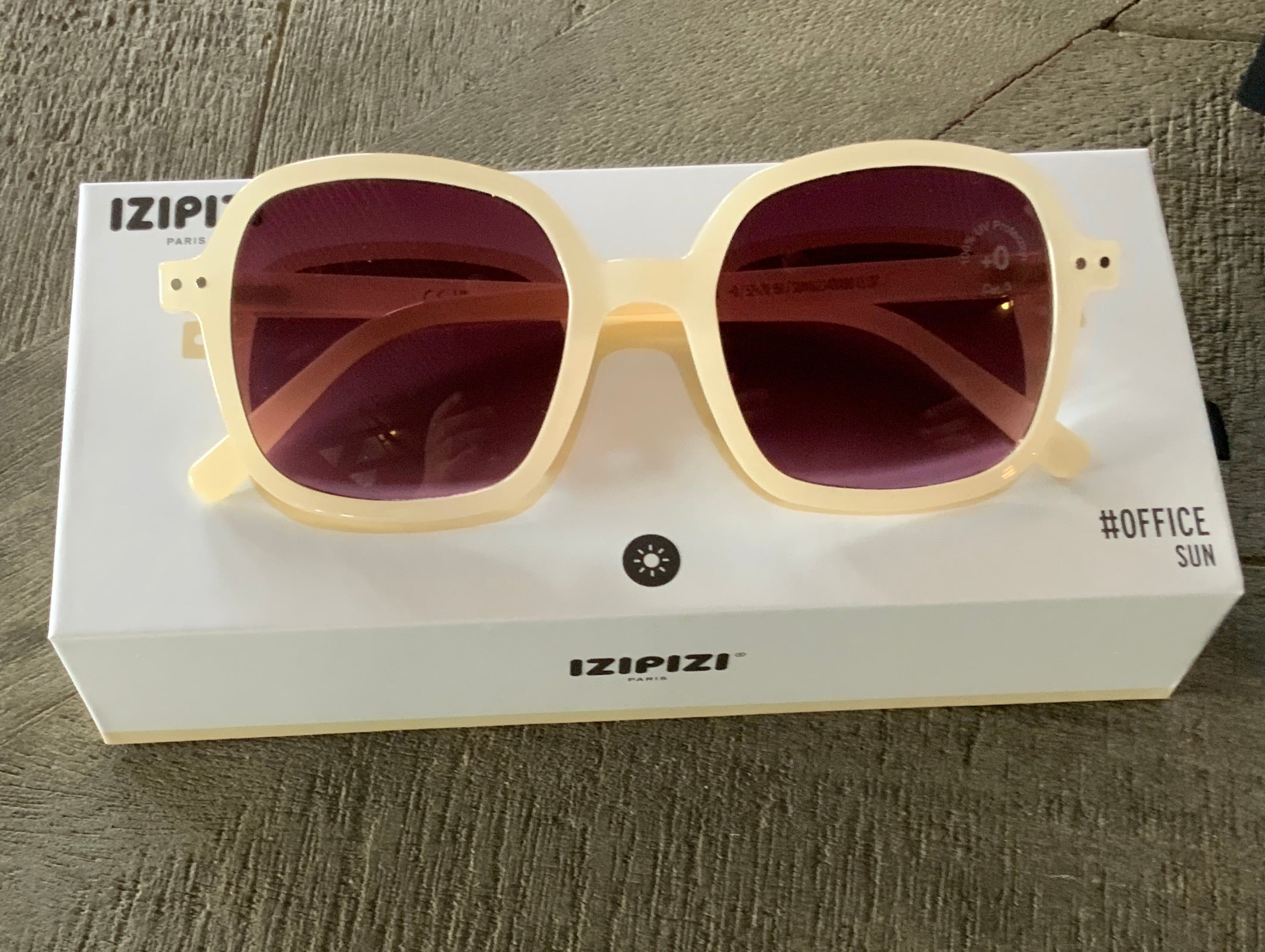 Izipizi Paris #Office Vintage Cream Violet Shading Lenses.