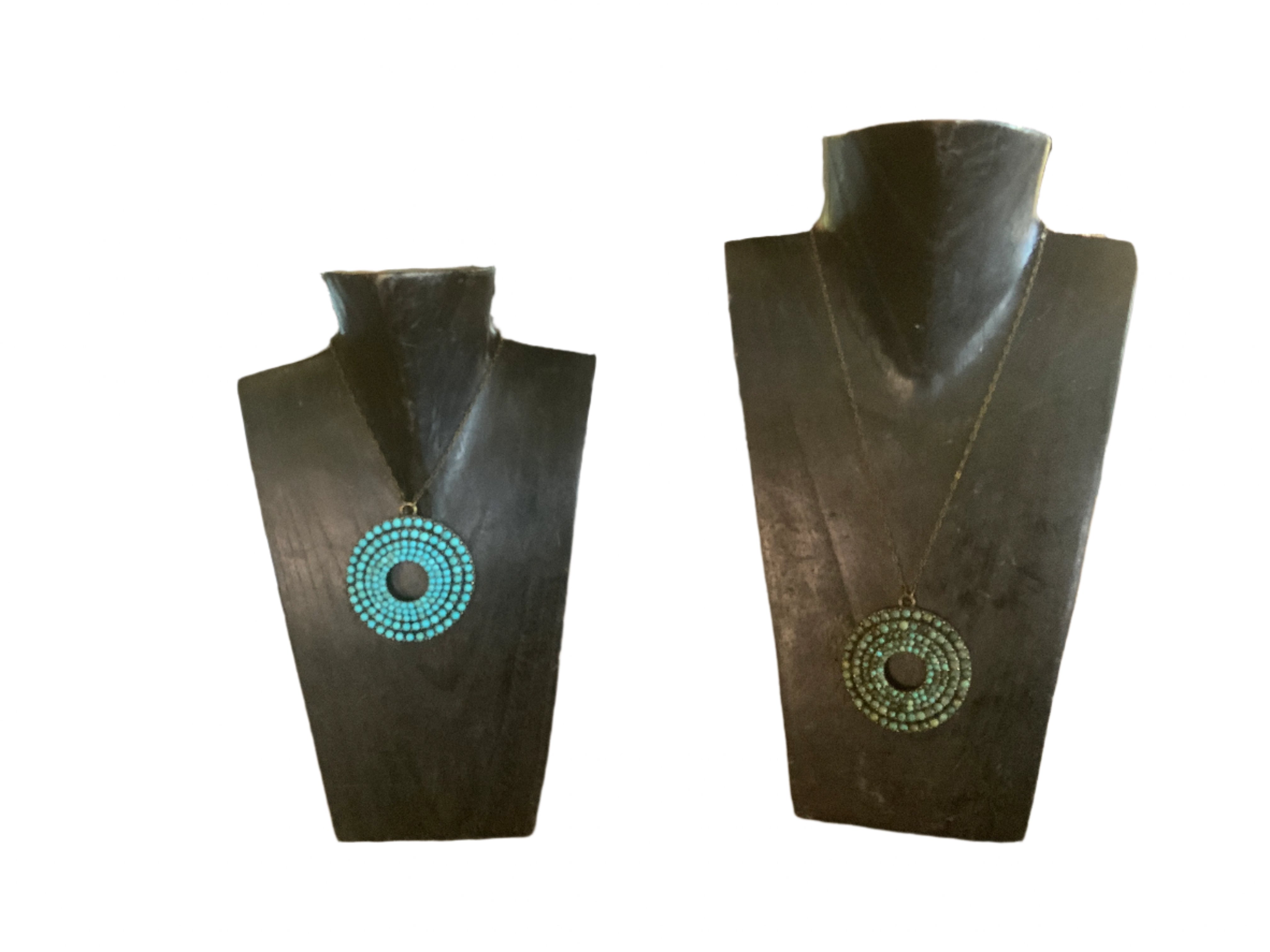 Necklace Stair Step Round Medallion